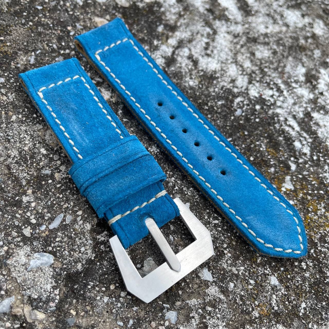 Azure Blue Suede Leather Strap | 145/90mm – 26/26mm