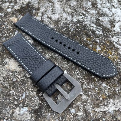 Pebbled Black Leather Strap | 145/90mm – 26/26mm
