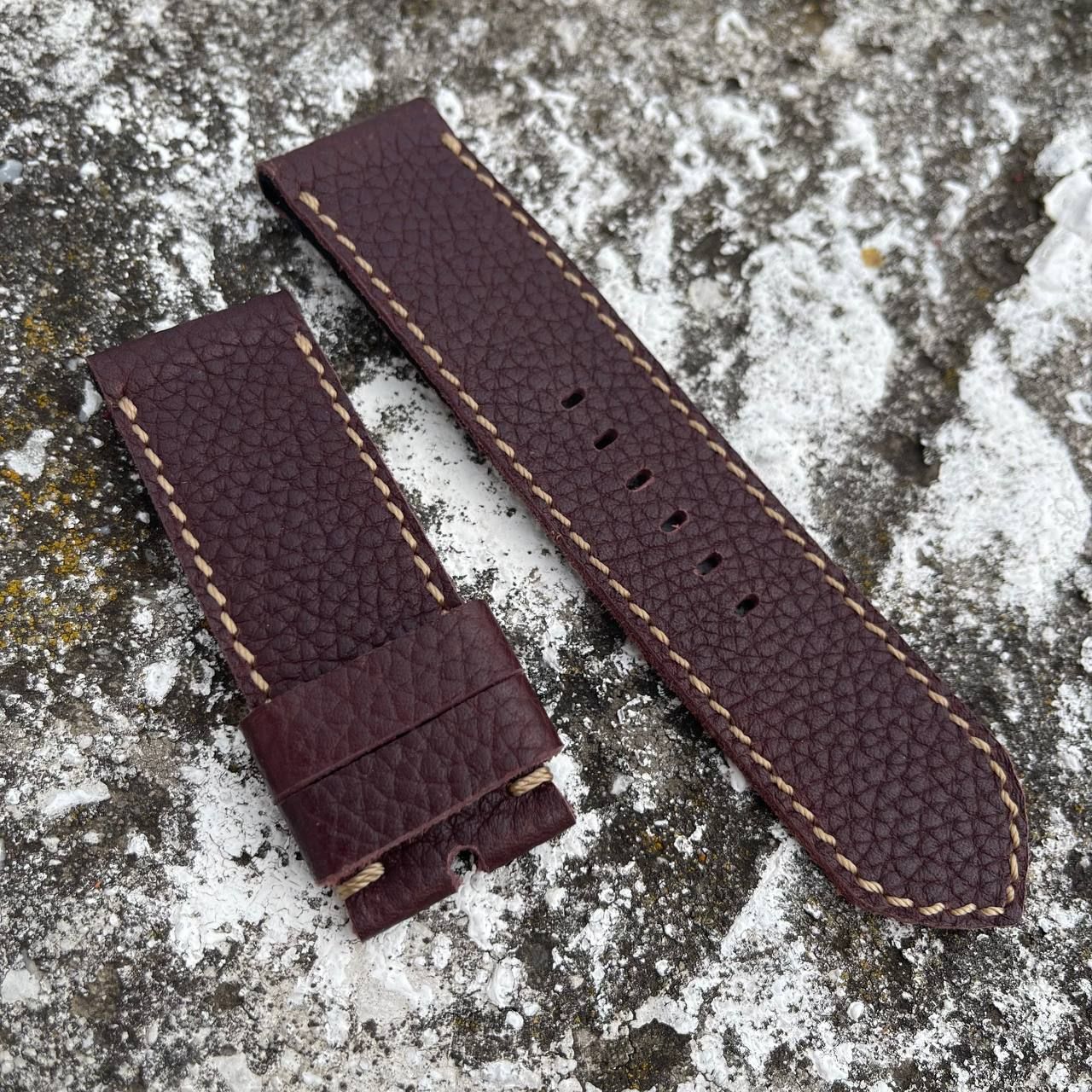 Pebbled Reddish Brown Leather Strap | 135/80mm – 26/26mm