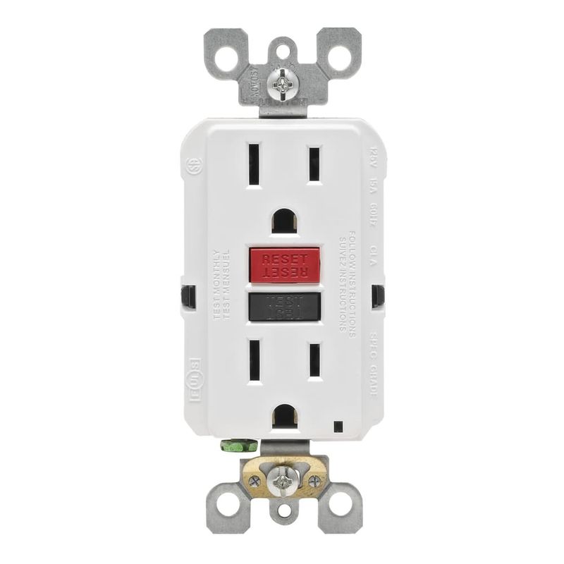 Leviton SmartlockPro 15 amps 125 V Duplex White GFCI Outlet 5-15R 1 pk