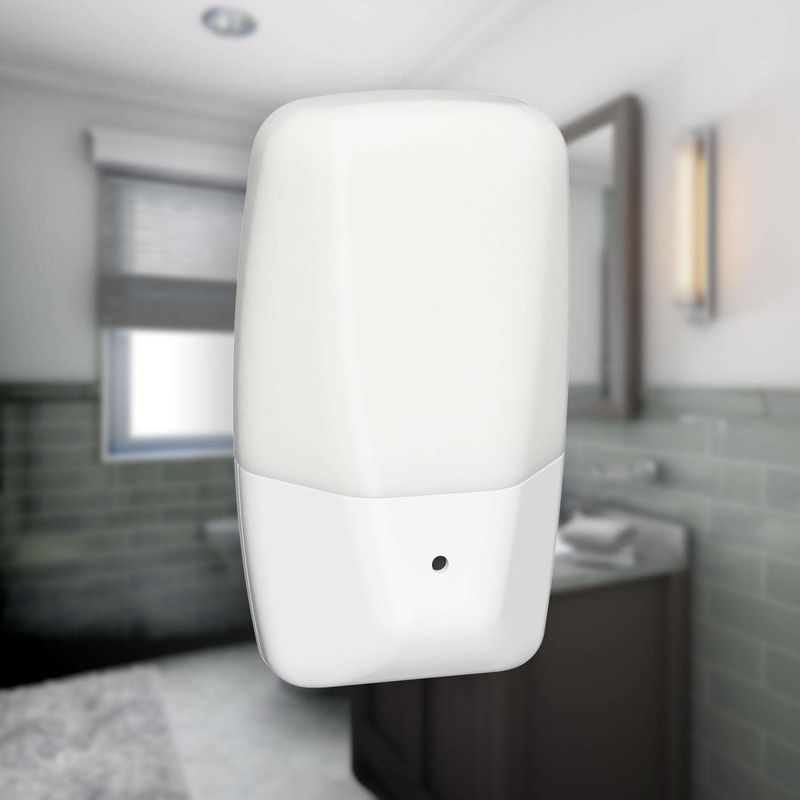 Westek Automatic Plug-in Aria Curved LED Night Light