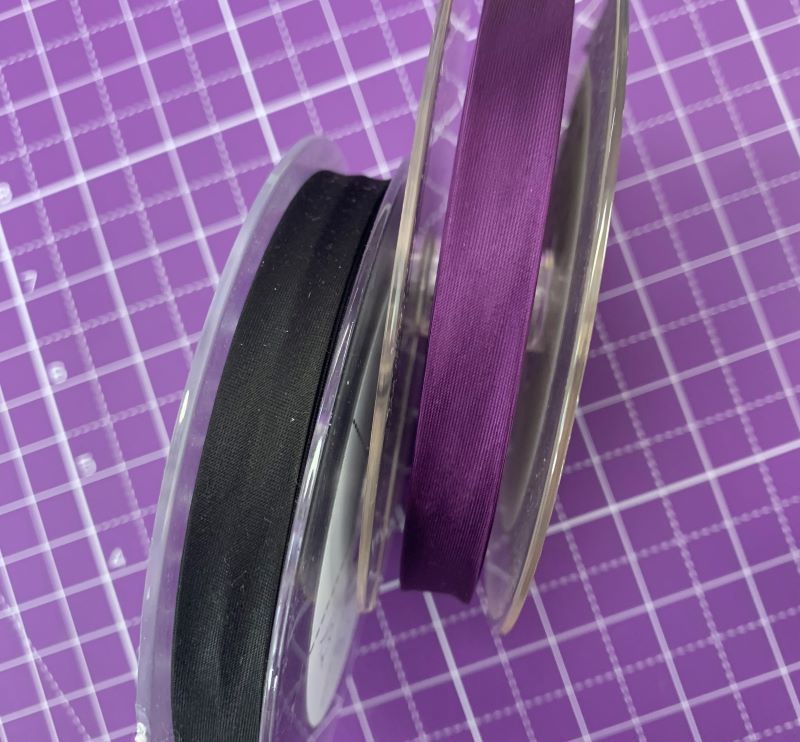 Bias Folded Satin 12mm per metre