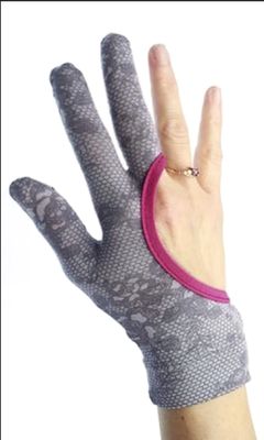 Regi&#39;s Grip Lace Gloves