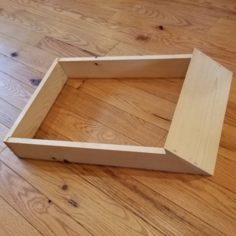 10 FR HIVE STAND (WHITE PINE)-On Farm Pickup Only