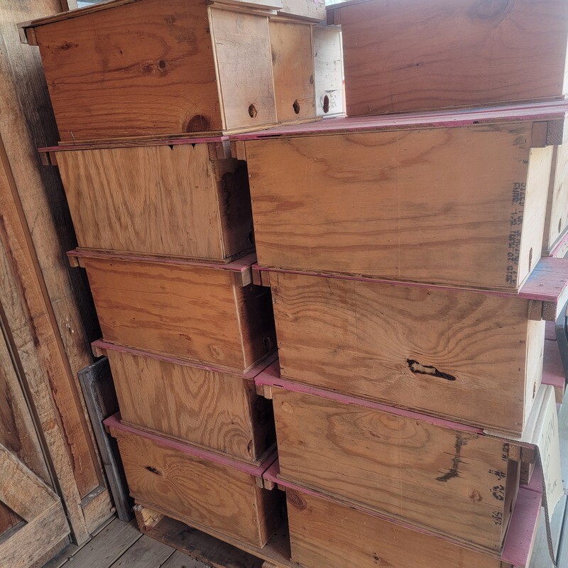 SWARM TRAP W/LID - On Farm Pickup Only