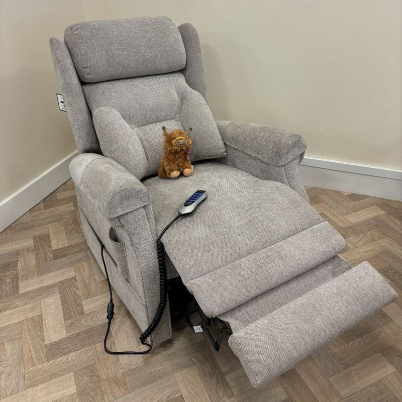 Frampron 4 Motion Lift and Rise Recliner Chair Frampron 4 Motion Lift and Rise Recliner Chair