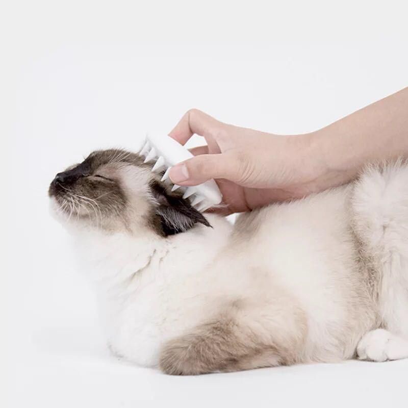 Pamper Paws - Silicone Cat Grooming Comb Brush