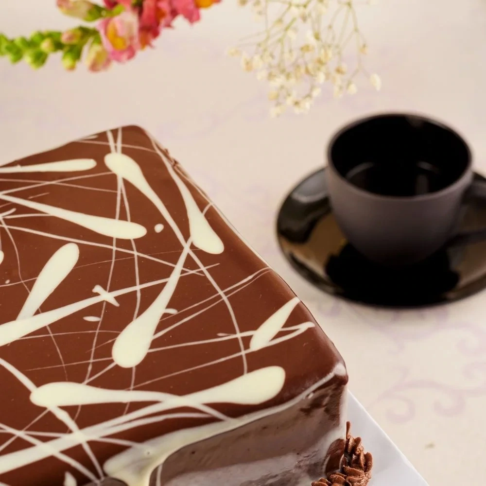 CHOCOLATE FUDGE CAKE