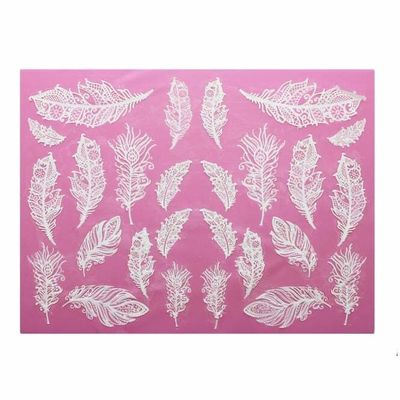 CL Feathers Lace Mat