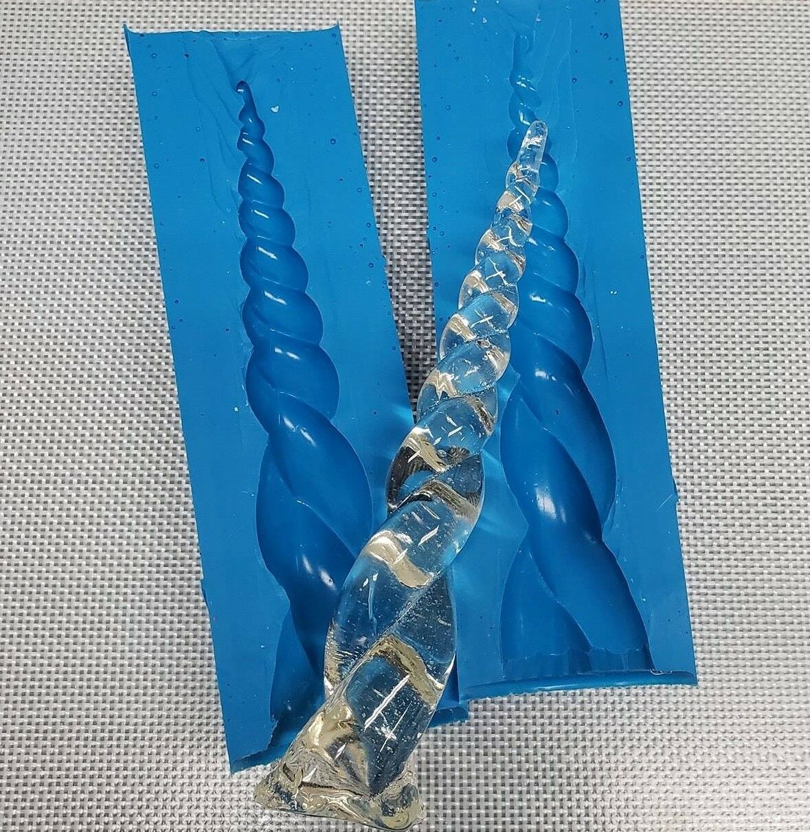 Simi Unicorn Horn Mold