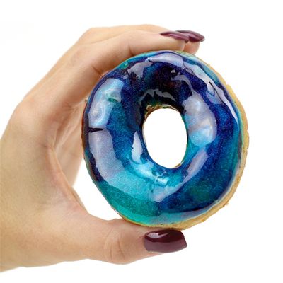 Easy Squeeze Glitter Glaze 8.8 oz by Satin Ice