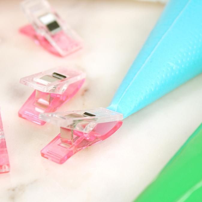 CC Piping Bag Tip Clips 25pcs