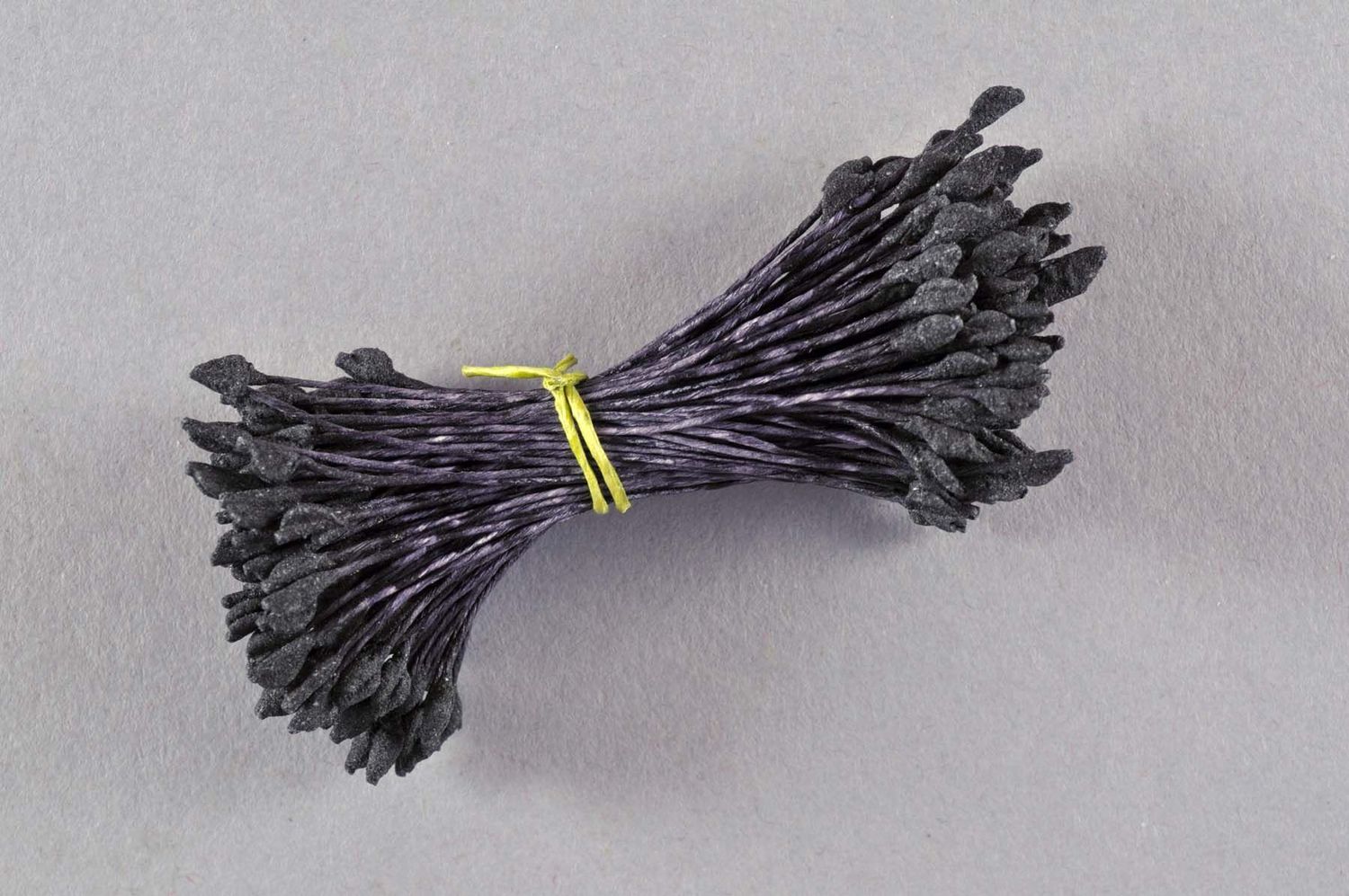 NL Large Seed Head Stamen Black