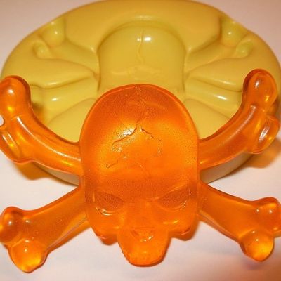 Simi Cross Bone Skull