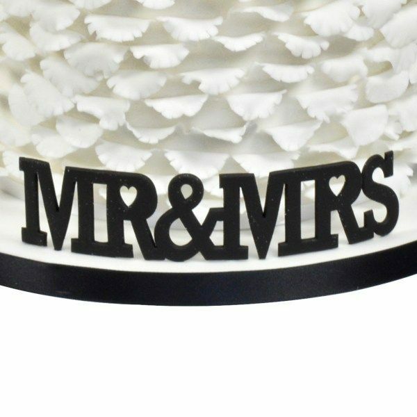 &quot;Mr. &amp; Mrs.&quot; Curved Word Cutter