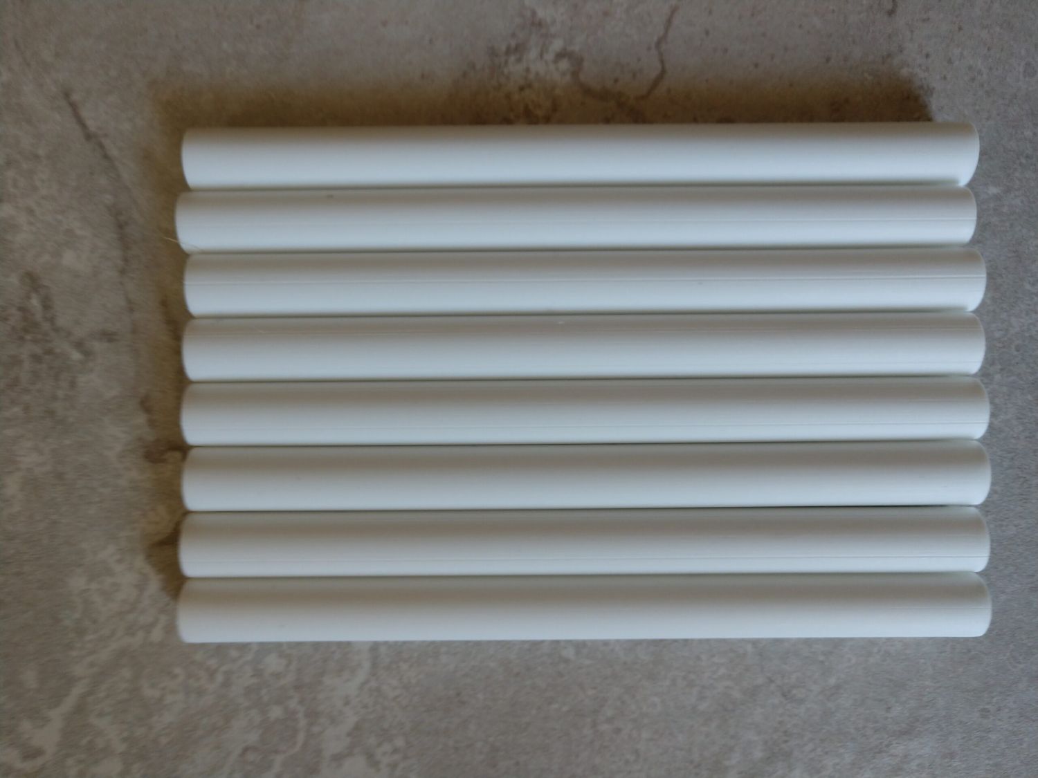 Plastic Dowel 5.5&quot; 12ct