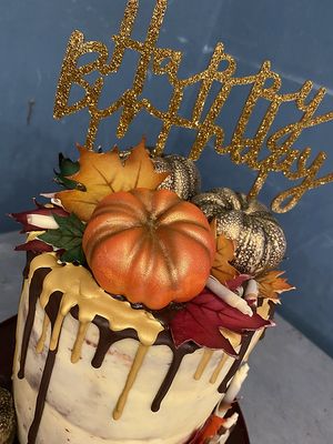Confectioners Cake Drip by Dinkydoodle