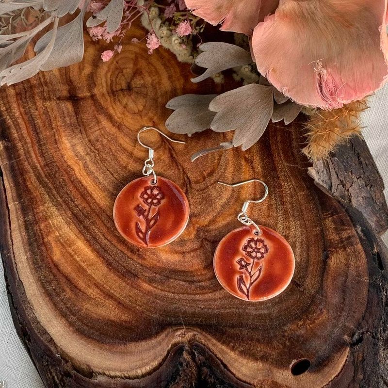 Wren - Porcelain Earrings: Dark Red
