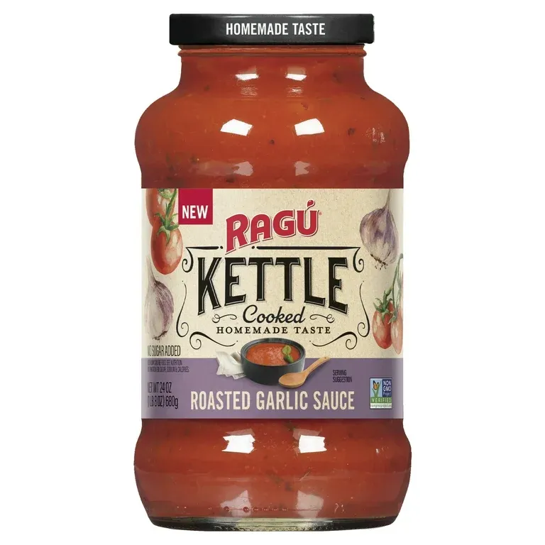 Ragu Kettle Cooked Roasted Garlic Pasta Sauce, Slow-Simmered, 24 oz