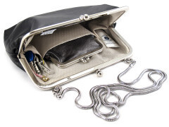 Clutch mit Kette, schwarz
