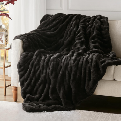 Luxury Ruched Faux Fur Throw Blanket