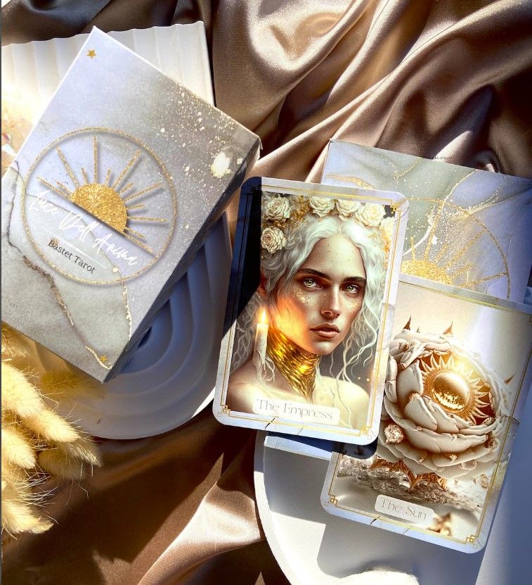 Luce Dell&#39;Anima Tarot Deck with Guidebook, 78 Card Tarot Deck
