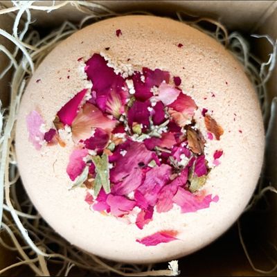Herbal Bath Bombs from Lilit Botanicals