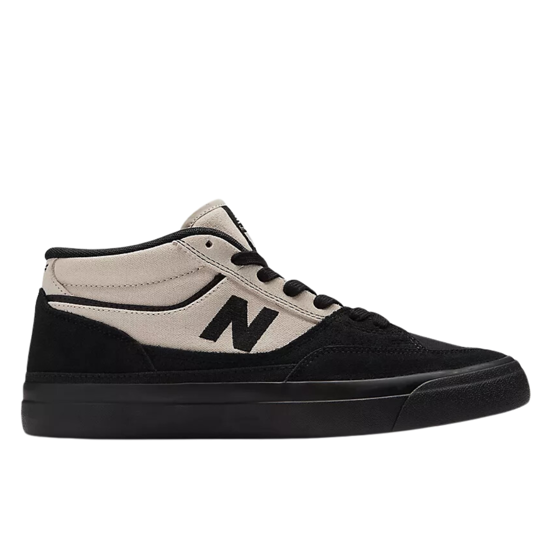 NM 417 VILLANI BLACK/TIMBERWOLF