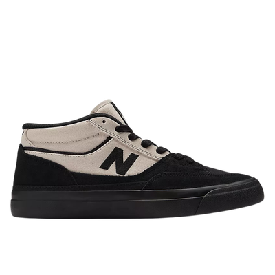 NM 417 VILLANI BLACK/TIMBERWOLF