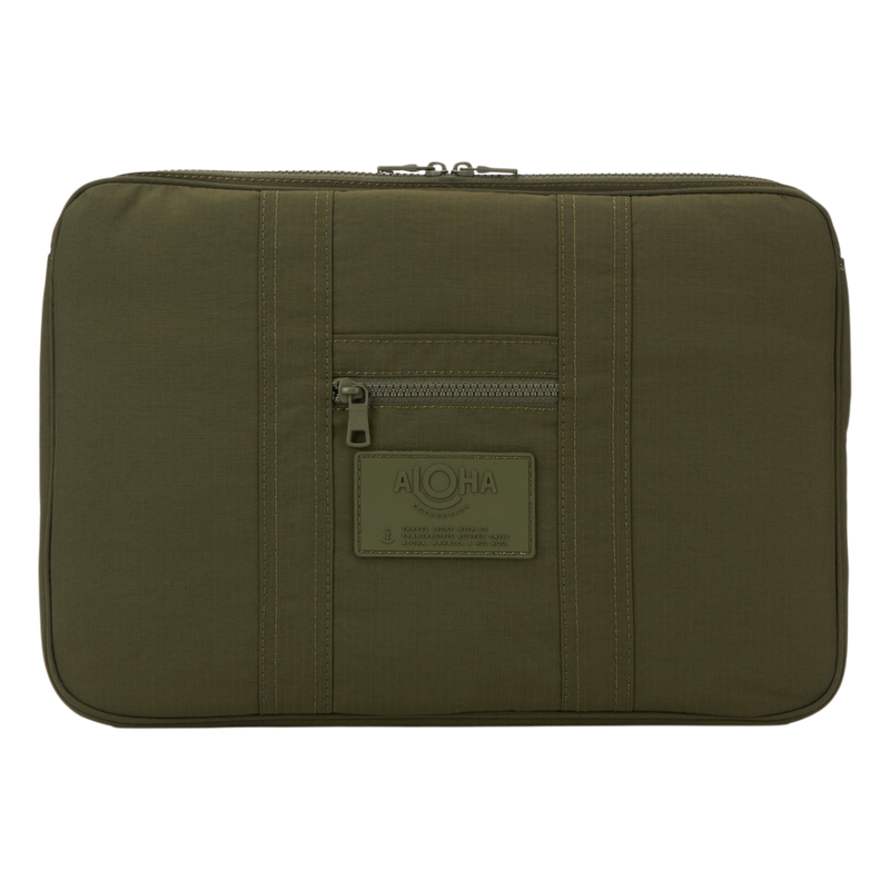 MONOCHOME LAPTOP CASE