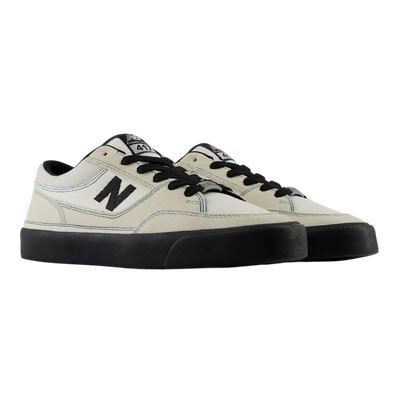 NM 417 LOW VILLANI WHITE/BLACK