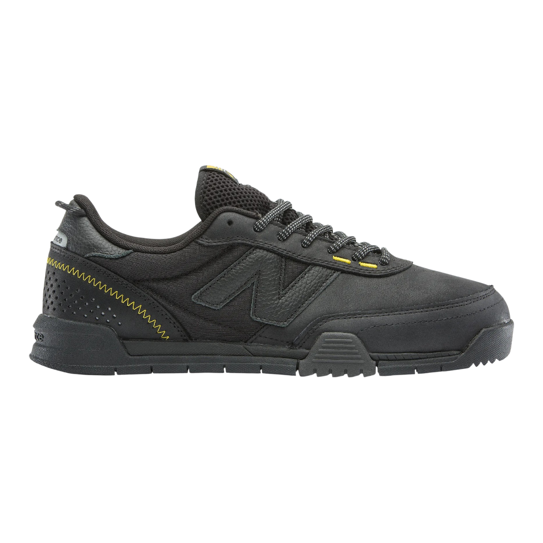 NM 440V2 TRAIL LOW BLACK/BLACK