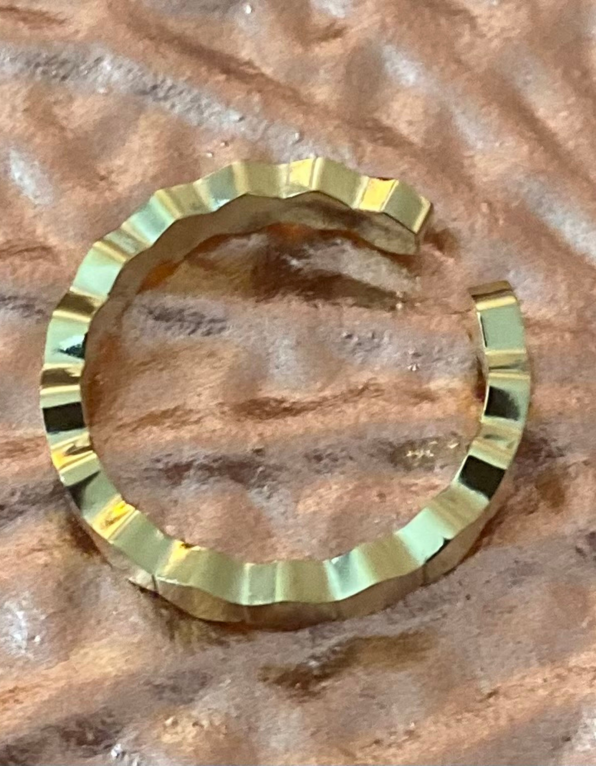 Anillo geométrico oro