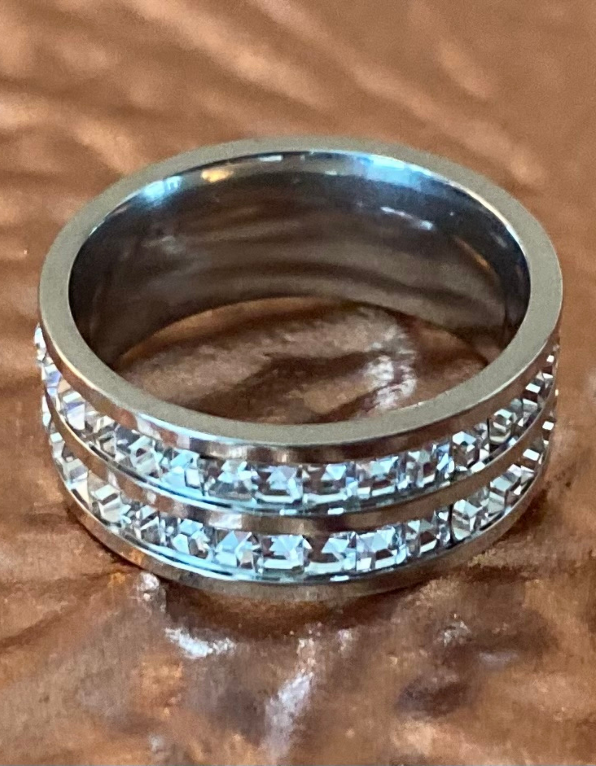 Anillo delicado brillos doble