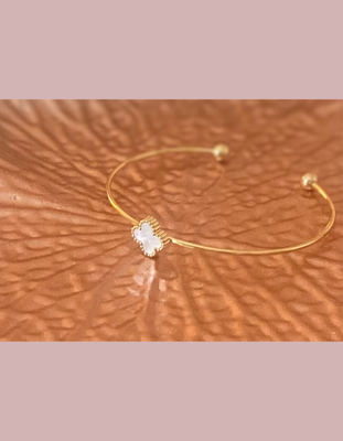 Pulsera flor blanco oro