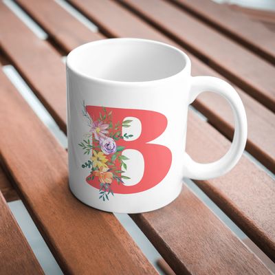 Taza Inicial rosa con flores personalizable