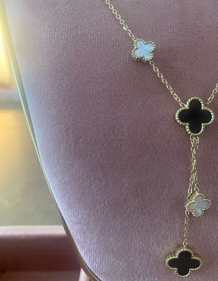 Collar flores blanco y negro oro - regalo original