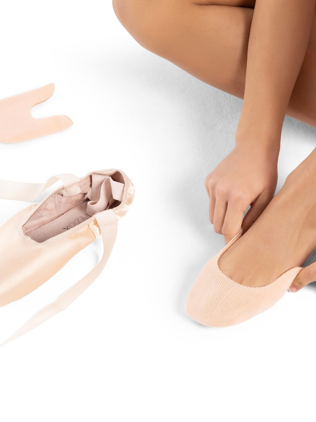 Bunheads Cozy Toes - M/L (7-10) Natural