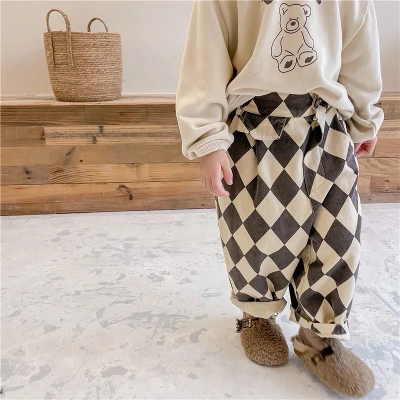Loose Fit Checkered Trousers