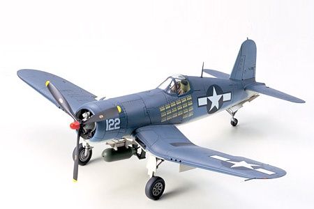 1/48 Vought F4U-1A Corsair Plastic Model Airplane Kit