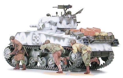 1/35 M4A3 Sherman 105mm Howitzer Assault Support Tank Plastic Model Kit