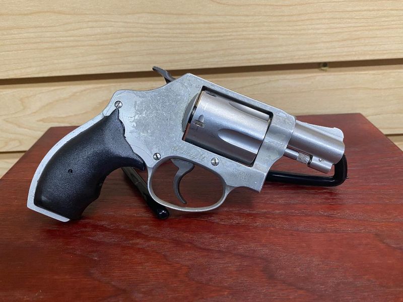 Smith & Wesson 637-2 38 special Airweight