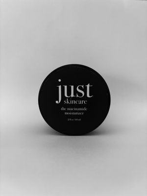 The Niacinamide Moisturizer