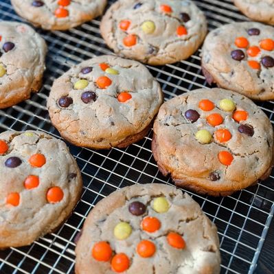 Reese&#39;s Stuffed Peanut Butter Cookie Recipe