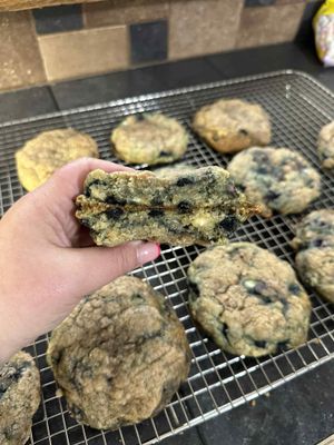 Blueberry Crumble Cookie