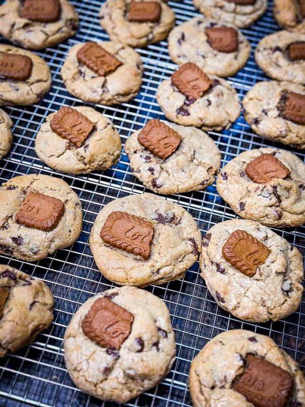 Stuffed Biscoff Cookie Butter Chocolate Chip Cookie Recipe