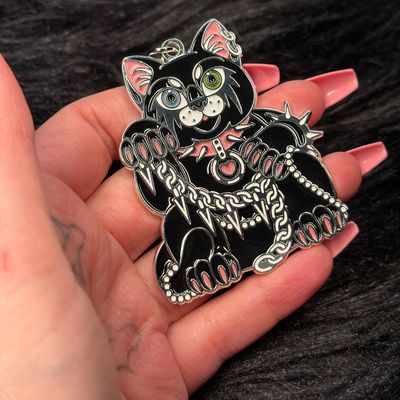Metal Neko keychain