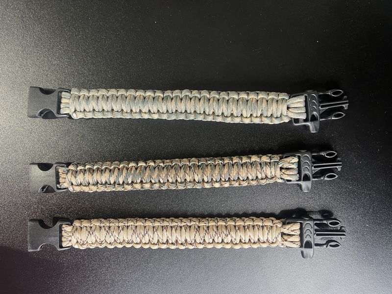 Tactical Survival Paracord Wristband with Flute (V1)