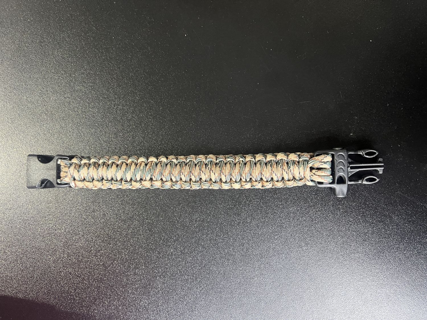 Tactical Survival Paracord Wristband with Flute (V1), Colour: BTP