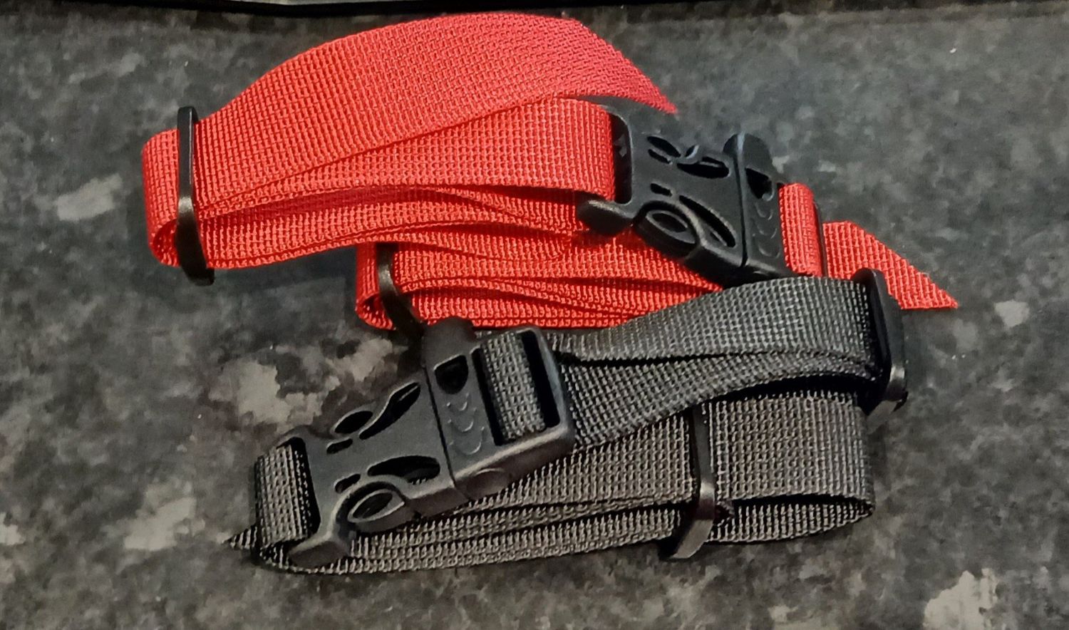 BONEYARD - Whistle Strap, Colour: Red